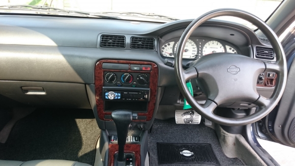 Nissan Sunny  TOP  A/T ปี 2000