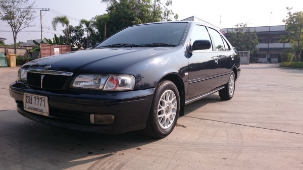 Nissan Sunny  TOP  A/T ปี 2000