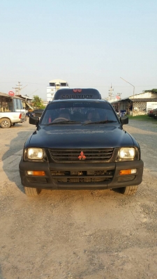 มิตซูบิชิ L200 สตาด้า 4ประตู มิตซูบิชิ L200 สตาด้า 4ประตู