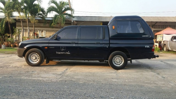 มิตซูบิชิ L200 สตาด้า 4ประตู มิตซูบิชิ L200 สตาด้า 4ประตู