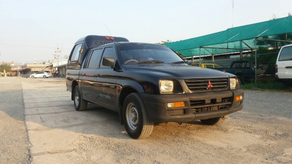 มิตซูบิชิ L200 สตาด้า 4ประตู