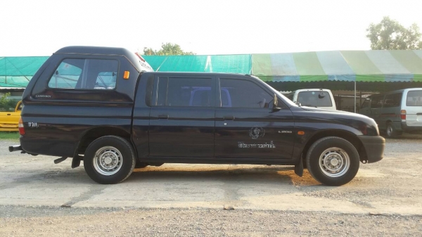 มิตซูบิชิ L200 สตาด้า 4ประตู มิตซูบิชิ L200 สตาด้า 4ประตู