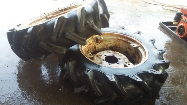 ขอบคุณลุงสมจิตรครับ ขายยางรถไถขอบ24พร้อมกะทะ พร้อมใช้งาน