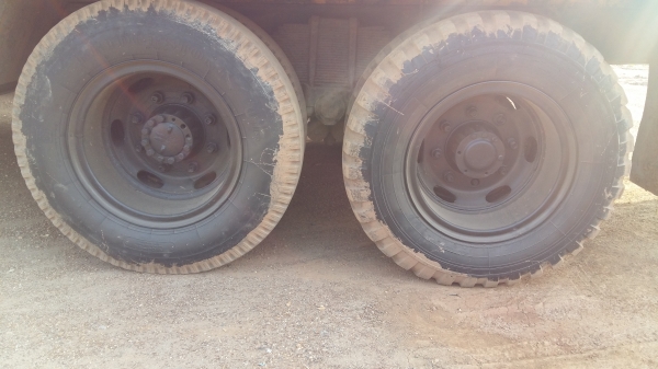 ขายด่วน10ล้อหัวยาวเทเลอร์พร้อมใช้เครื่อง6BF185แรงพวงมาลัยพาวเวอร์ จิฟฟี่ 6เกียร์เดินหน้า