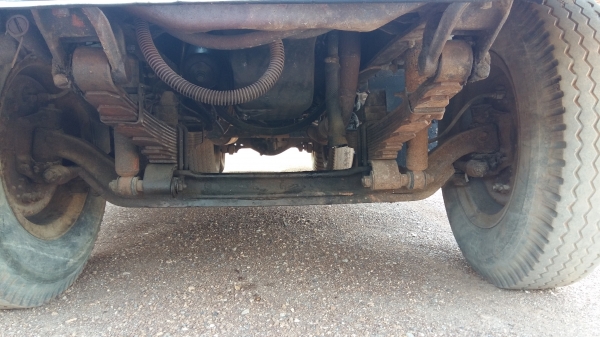 ขายด่วน10ล้อหัวยาวเทเลอร์พร้อมใช้เครื่อง6BF185แรงพวงมาลัยพาวเวอร์ จิฟฟี่ 6เกียร์เดินหน้า