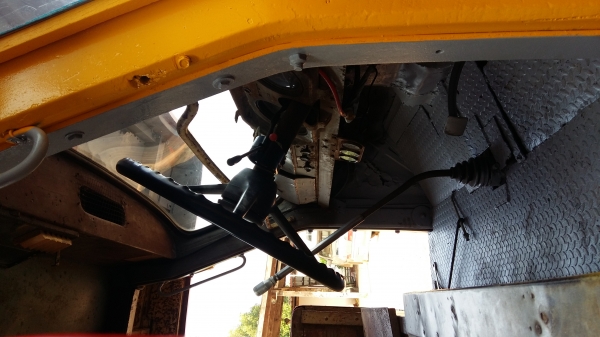 ขายด่วน10ล้อหัวยาวเทเลอร์พร้อมใช้เครื่อง6BF185แรงพวงมาลัยพาวเวอร์ จิฟฟี่ 6เกียร์เดินหน้า