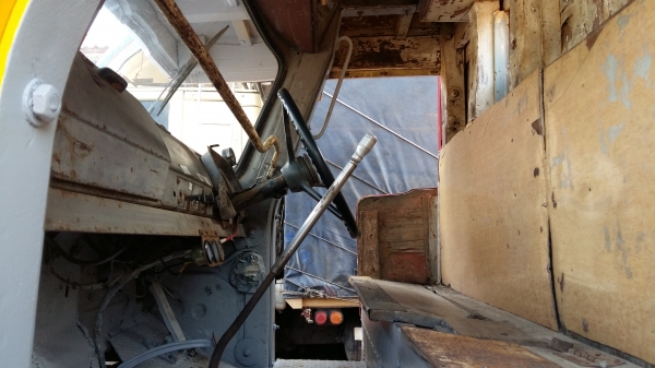 ขายด่วน10ล้อหัวยาวเทเลอร์พร้อมใช้เครื่อง6BF185แรงพวงมาลัยพาวเวอร์ จิฟฟี่ 6เกียร์เดินหน้า