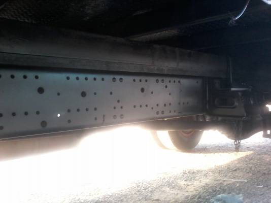 ISUZU NQR 120 ยาว 5.50  เมตร  เครื่องดี  ครัชชีสวย  รถพร้อมใช้งาน