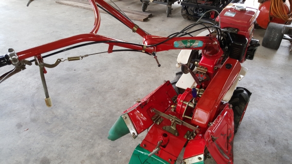 รถพรวนดิน สาดออกข้าง พร้อมใช้ รหัสสินค้า V - 9