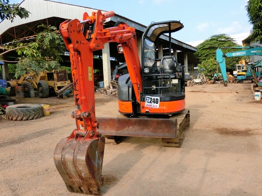 รุ่นใหม่ HITCAHI  ZX30UR-2(คอลโทนสั้นปั๊มนิ้ว)PC-30เก่านอกแท้(มีVDOชม)มีเอกสารพร้อม ติดต่อ 085-5632278 (ต่อรองได้)