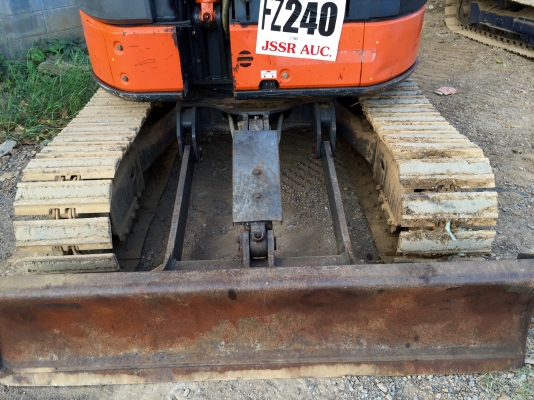 รุ่นใหม่ HITCAHI  ZX30UR-2(คอลโทนสั้นปั๊มนิ้ว)PC-30เก่านอกแท้(มีVDOชม)มีเอกสารพร้อม ติดต่อ 085-5632278 (ต่อรองได้)