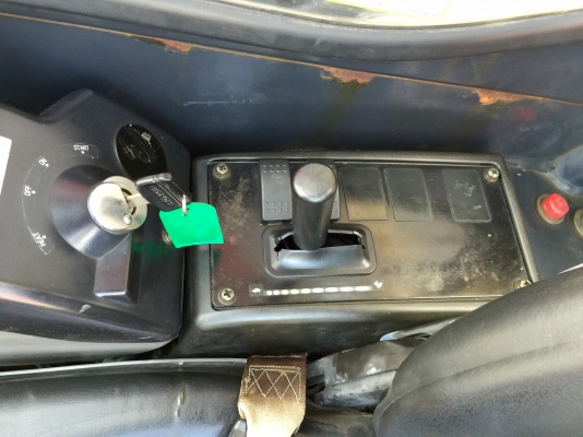 รุ่นใหม่ HITCAHI  ZX30UR-2(คอลโทนสั้นปั๊มนิ้ว)PC-30เก่านอกแท้(มีVDOชม)มีเอกสารพร้อม ติดต่อ 085-5632278 (ต่อรองได้)