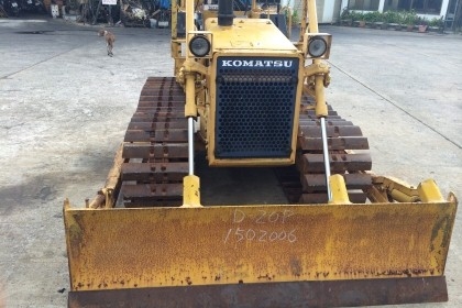KOMATSU D20P-6 มีวินช์ลากของ