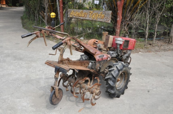 ขายรถพรวนดินmitsubishi 7แรง ดีเซลสภาพสวยเดิมจากญี่ปุ่น มีเกียร์ 16,500เท่านั้น