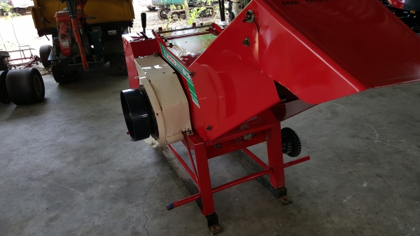 เครื่องย่อยกิ่งไม้ รหัสสินค้า V - 6 ใหญๆๆ เครื่องย่อยกิ่งไม้ รหัสสินค้า V - 6 ใหญๆๆ