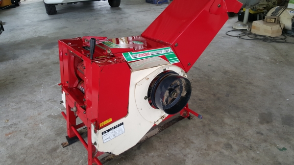 เครื่องย่อยกิ่งไม้ รหัสสินค้า V - 6 ใหญๆๆ เครื่องย่อยกิ่งไม้ รหัสสินค้า V - 6 ใหญๆๆ