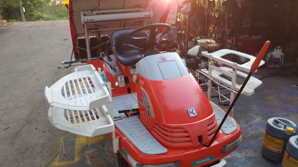 รถดำนา 4 แถว คูโบต้า รถดำนา 4 แถว คูโบต้า