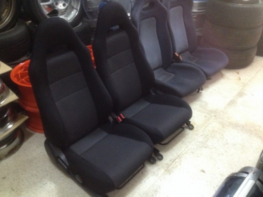 เบาะ TOYOTA MRS ดำผ้าลายเก่าญี่ปุ่นสภาพสวยไม่มีขาดไม่มียุบมีรางครบ เบาะ TOYOTA MRS ดำผ้าลายเก่าญี่ปุ่นสภาพสวยไม่มีขาดไม่มียุบมีรางครบ