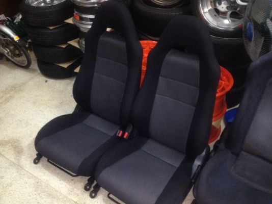 เบาะ TOYOTA MRS ดำผ้าลายเก่าญี่ปุ่นสภาพสวยไม่มีขาดไม่มียุบมีรางครบ เบาะ TOYOTA MRS ดำผ้าลายเก่าญี่ปุ่นสภาพสวยไม่มีขาดไม่มียุบมีรางครบ