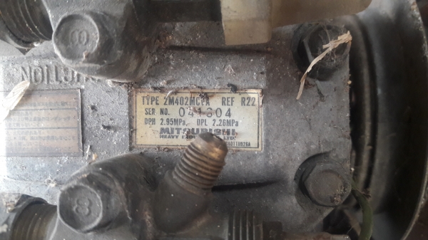 ขายคอมแอร์ลูกสูบคู่ของนอก ติดเครื่อง 6 HH - TURBO 260