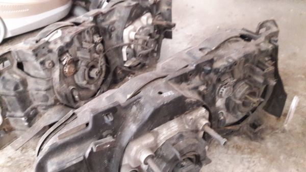 ไฟหน้า NISSAN CEDRIC Y32 ของนอกแท้ๆ สวยๆพร้อมขา