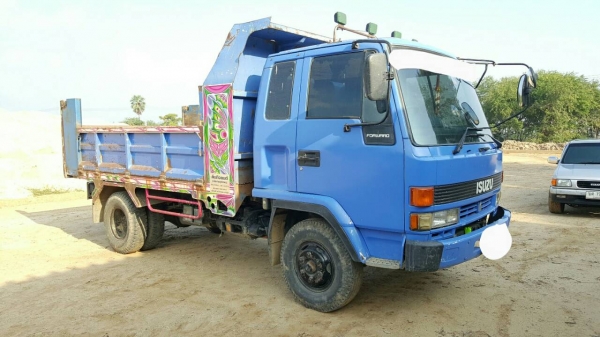 ขายรถ ISUZU ROCKY ดั้มดิน  เครื่อง 6HE1 195 แรงม้า เครื่องดี คัสชี FRR32HB สวยกริบ แอร์เย็น กระจกไฟฟ้า เบรคทิฟฟี่(ลมดัน)