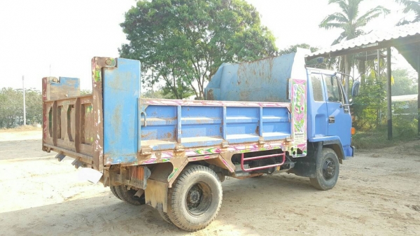 ขายรถ ISUZU ROCKY ดั้มดิน  เครื่อง 6HE1 195 แรงม้า เครื่องดี คัสชี FRR32HB สวยกริบ แอร์เย็น กระจกไฟฟ้า เบรคทิฟฟี่(ลมดัน)