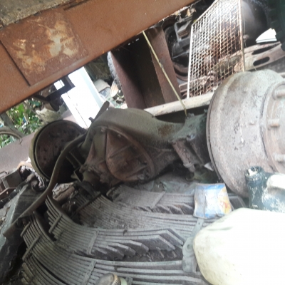 เฟืองท้าย ISUZU TXD 65 พร้อมแหนบ