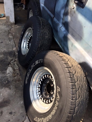 ล้อขอบ 15"6รู139.7 Offset -13 พร้อมยาง 31"x10.5R15 ล้อขอบ 15"6รู139.7 Offset -13 พร้อมยาง 31"x10.5R15