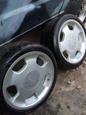 ขายล้อBenz Lorinzer W120 ขอบ 18"5รู112ล้อแท้ ขาย 12,500 บาท