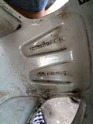 ขายล้อBenz Lorinzer W120 ขอบ 18"5รู112ล้อแท้ ขาย 12,500 บาท