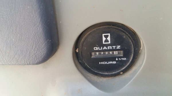 รถขุด Kobelco SK115SR (สต็อก 3 units) นำเข้าจากญี่ปุ่น สนใจโทร. 080-6565422 (หนิง)