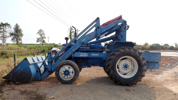 รถไถFord สภาพดีพร้อมใช้ไม่ต้องทำไรแล้ว ยกแขนสูง ราคาถูก