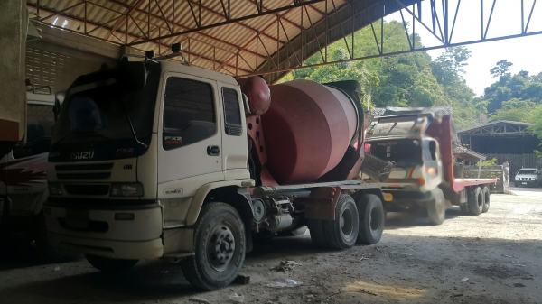 Isuzu fxz270 รถใช้งานมือเดียว Isuzu fxz270 รถใช้งานมือเดียว