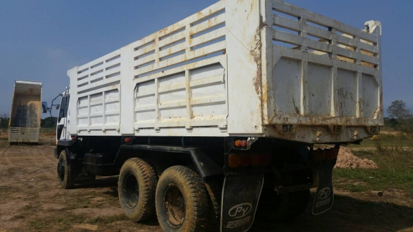 ขายหลงเทอร์โบ ซีเลี่ยน 5500  2 เพลาดรั้ม รถสวย ครัชชีสวย รถวิ่งงานอยู่ เจ้าของขายเอง ต่อรองได้ 0811838154