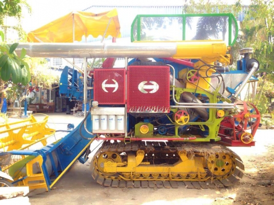 รถเกี่ยวข้าว