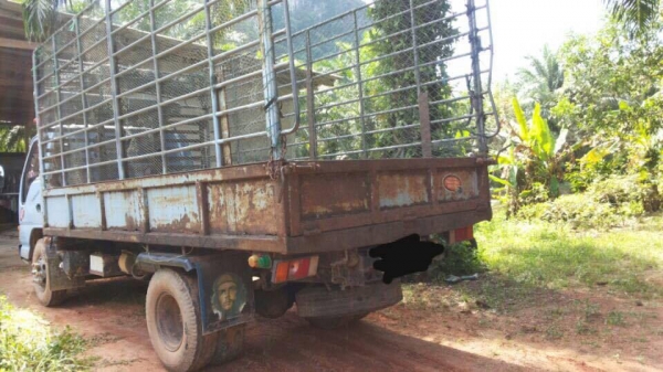 รถดั้ม 6 ล้อ ISUZU NPR66LX5S รถห้างแท้ ปี 43 เครื่อง 120 แรง