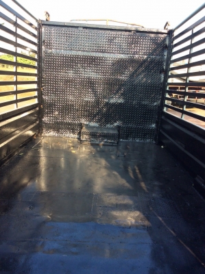 HINO 6ล้อ(เครื่อง160แรง WO6D)เครื่องดี พวงมาลัยพาวเวอร์ คานหน้า-หลัง F ยางดี ครัทซีสวย รถพร้อมใช้ เหมาะเอาไปทำดั๊มขาย 360,000บาท (ศุภากร 081- 1903107 ,081-4252943)