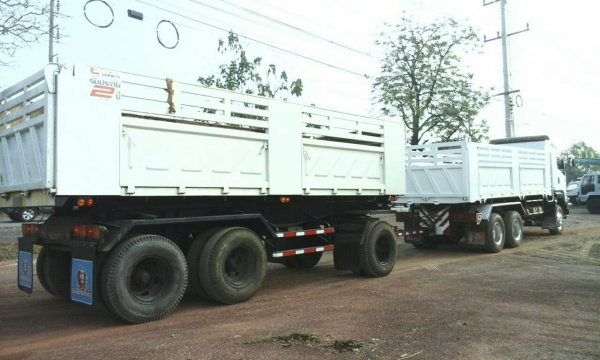 สิบล้อ อีซูซุ 360ปี56 แม่ลูก3คาน ดั้มสามมิตแท้ สภาพดีสวยกริ๊ปเดิมทั้งคันใช้งานวิ่งแค่ 120,000กม. เล่มทะเบียนพร้อมโอน