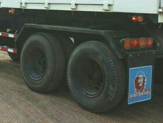 สิบล้อ อีซูซุ 360ปี56 แม่ลูก3คาน ดั้มสามมิตแท้ สภาพดีสวยกริ๊ปเดิมทั้งคันใช้งานวิ่งแค่ 120,000กม. เล่มทะเบียนพร้อมโอน