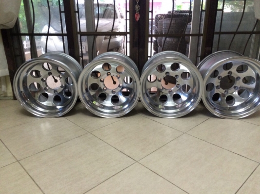 ล้อหยดน้ำลาย mickey thompson 10 นิ้ว