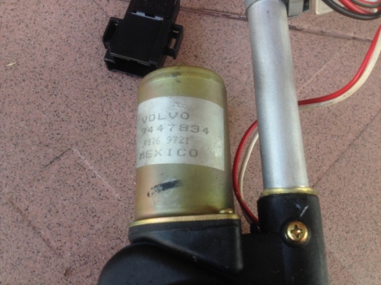 เสาอากาศไฟฟ้า VOLVO S90 960 ของเก่าญี่ปุ่นเเท้สภาพดี เสาอากาศไฟฟ้า VOLVO S90 960 ของเก่าญี่ปุ่นเเท้สภาพดี