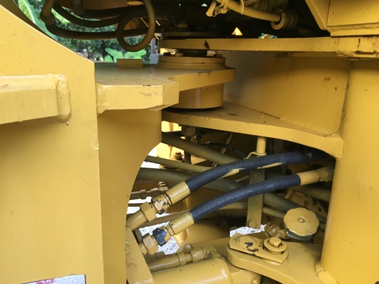 ขายรถตัก Komatsu WA 180-3 รถเก่านอก นำเข้าจากต่างประเทศ สภาพพร้อมใช้ (มีvdoการทำงานครับ) ราคาถูกมากๆ
