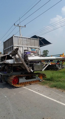 ขายรถเกี่ยวข้าว