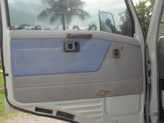 HINO FC2W 120 แรง ดั๊ม ไฟฟ้า ปี 38 สวยๆครับ สนใจติดต่อ 089-8503558 เอ็กซ์ครับ