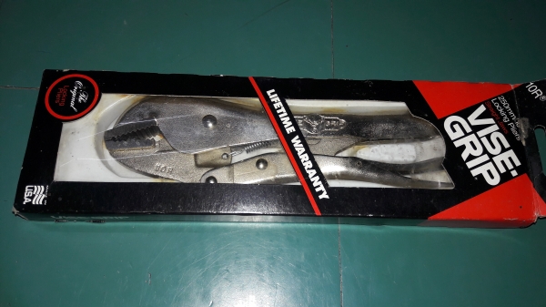 ขายคีมล็อกVISE-GRIP 10R Made in USA.งานเก่าเก็บยี่สิบกว่าปี ขายคีมล็อกVISE-GRIP 10R Made in USA.งานเก่าเก็บยี่สิบกว่าปี