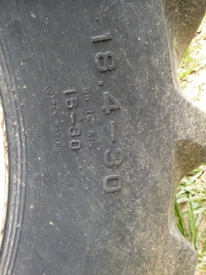 ขายรถไถ FORD Euro FT-90 4WD 3 จาน 7 จาน เอกสารใบแจ้งจำหน่าย ราคา 420000