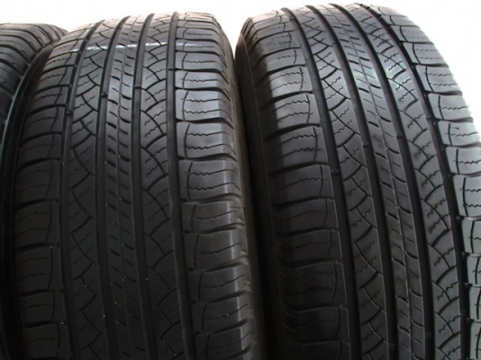 ขายยาง MICHELIN LATITUDE 225-65-17 ปลายปี14 สวยๆ (1ชุด)