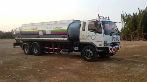 มิตซูปี51.FN.617.260แรง.10เกียร์.ถ้งน้ำมัน20,000ลิตร.ช่วงยาว7,80เมตร.ครัชซีสวย.เครื่องดี.ยางเรเดียลใช้น้อย.ราคา1,055,000.. มิตซูปี51.FN.617.260แรง.10เกียร์.ถ้งน้ำมัน20,000ลิตร.ช่วงยาว7,80เมตร.ครัชซีสวย.เครื่องดี.ยางเรเดียลใช้น้อย.ราคา1,055,000..