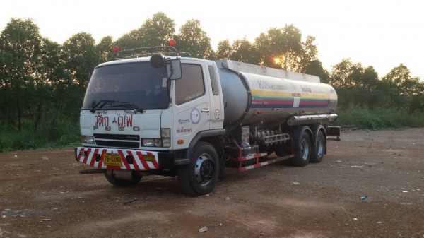 มิตซูปี51.FN.617.260แรง.10เกียร์.ถ้งน้ำมัน20,000ลิตร.ช่วงยาว7,80เมตร.ครัชซีสวย.เครื่องดี.ยางเรเดียลใช้น้อย.ราคา1,055,000.. มิตซูปี51.FN.617.260แรง.10เกียร์.ถ้งน้ำมัน20,000ลิตร.ช่วงยาว7,80เมตร.ครัชซีสวย.เครื่องดี.ยางเรเดียลใช้น้อย.ราคา1,055,000..